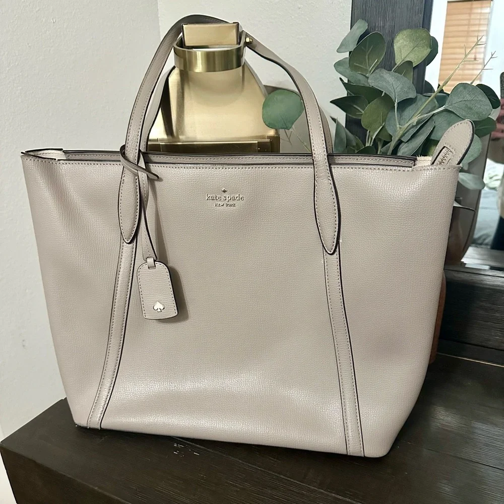 Kate Spade Gray Tote Bag - Picture 4 of 9
